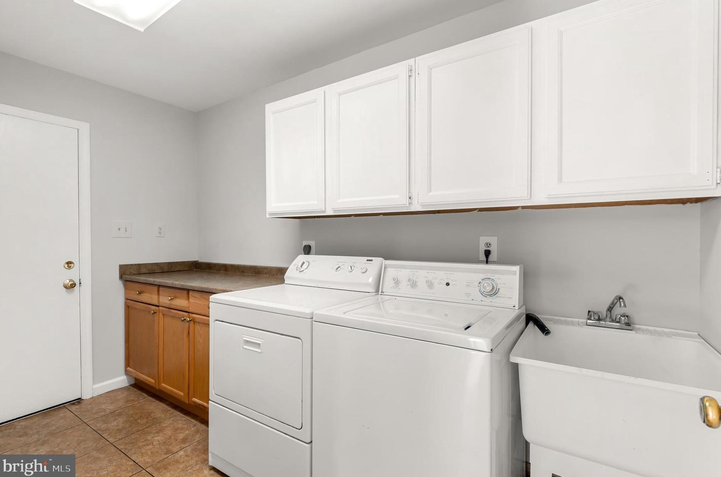 14912 Keeneland Cir, Gaithersburg MD 20878-3782 exterior