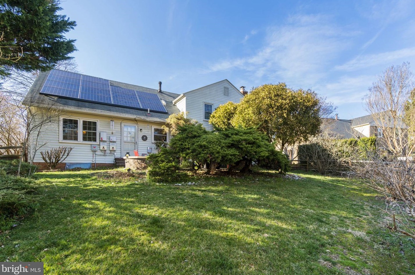 9604 Whetstone Dr, Gaithersburg MD  20886-3114 exterior