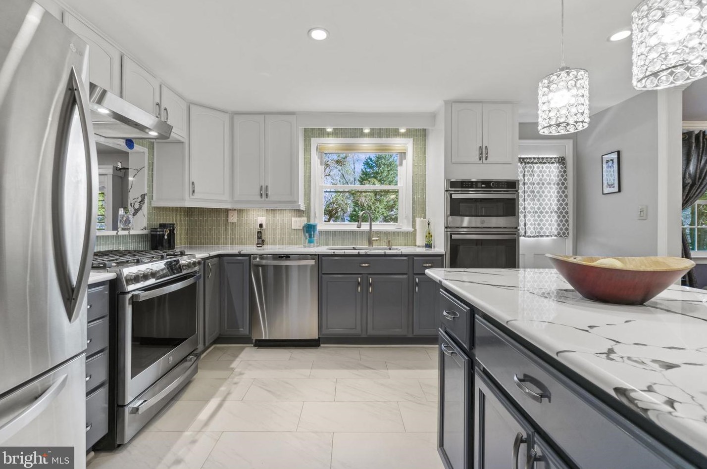 9604 Whetstone Dr, Gaithersburg MD  20886-3114 exterior