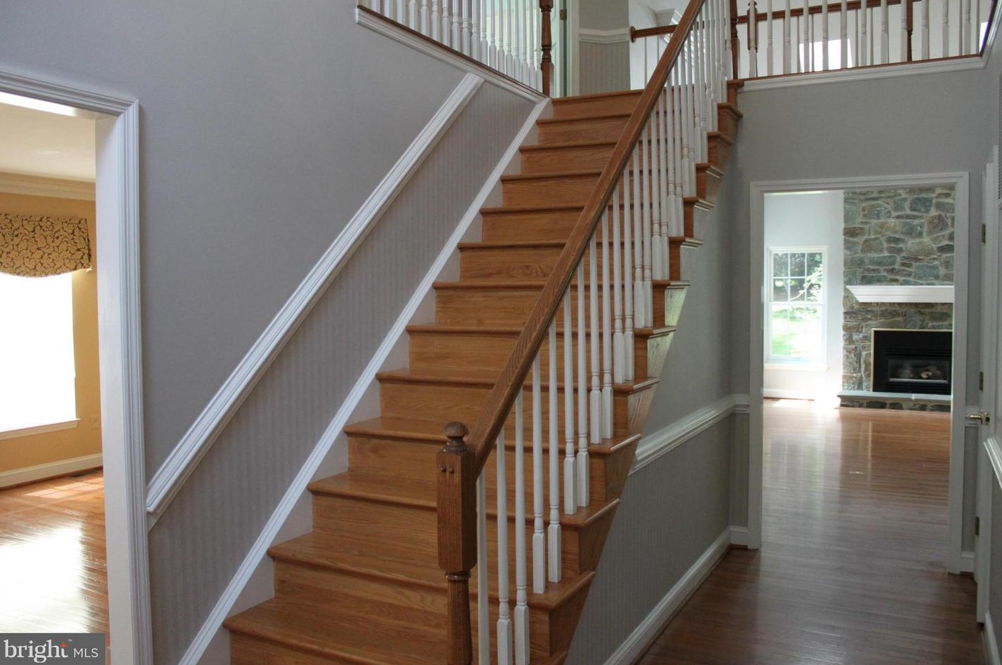 12506 Seurat Ln, Gaithersburg MD  20878-3458 exterior