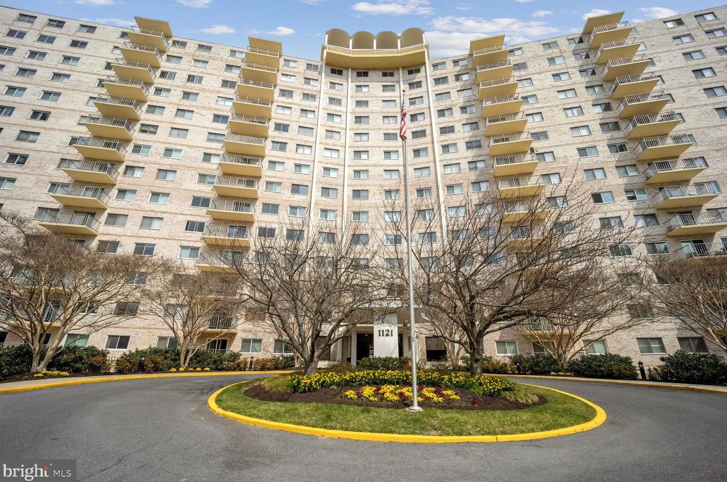 1121 University Blvd W #916, Silver Spring, MD 20902