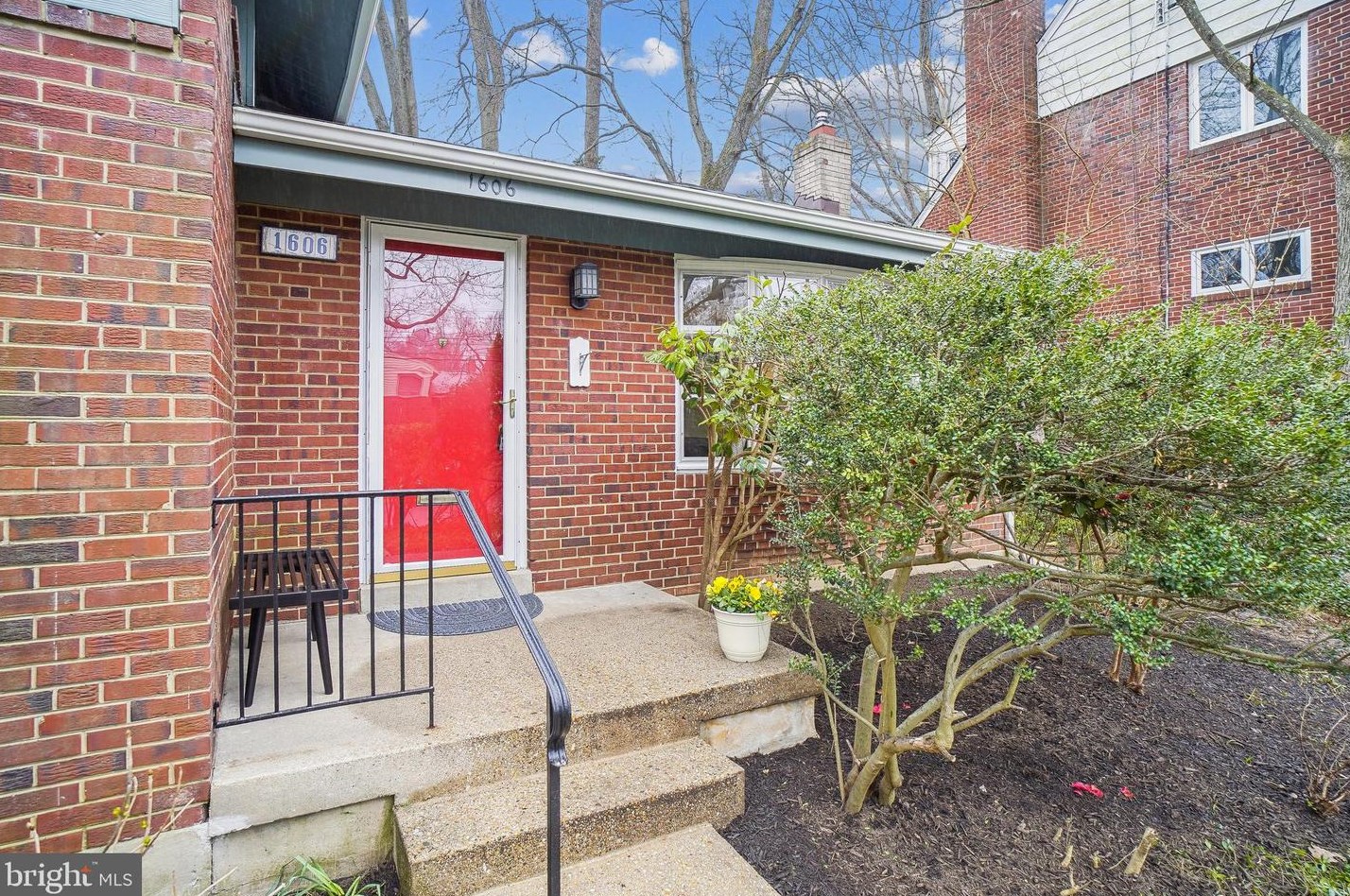 1606 Tilton Dr, Silver Spring, MD 20902