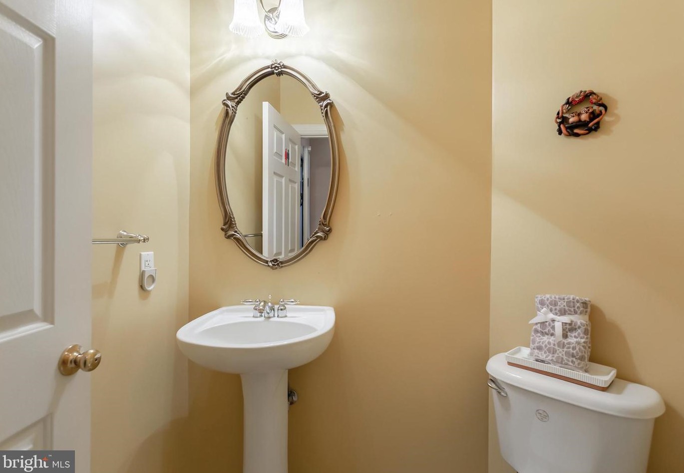 13209 Dutrow Dr, Clarksburg MD  20871-4345 exterior