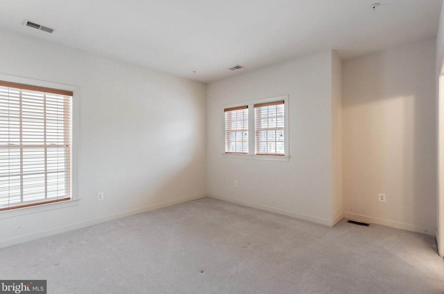 13209 Dutrow Dr, Clarksburg MD  20871-4345 exterior