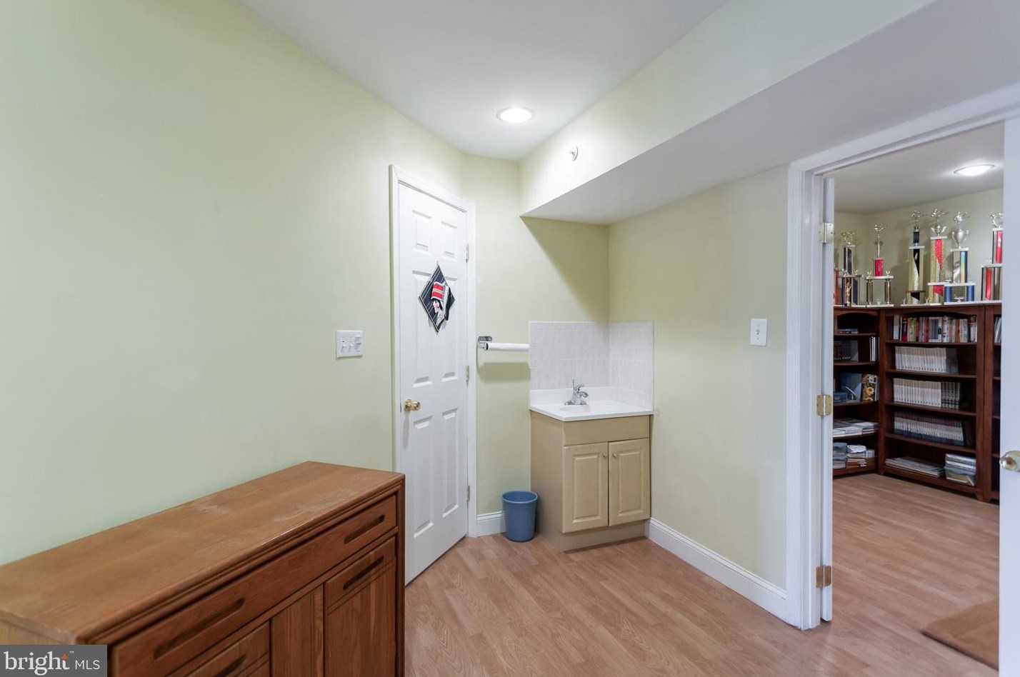 13209 Dutrow Dr, Clarksburg MD  20871-4345 exterior