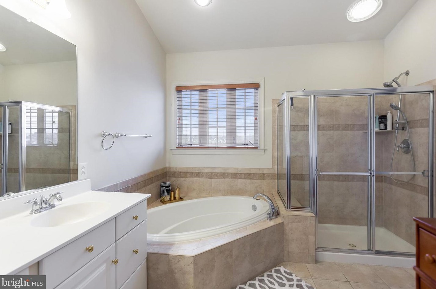 13209 Dutrow Dr, Clarksburg MD  20871-4345 exterior