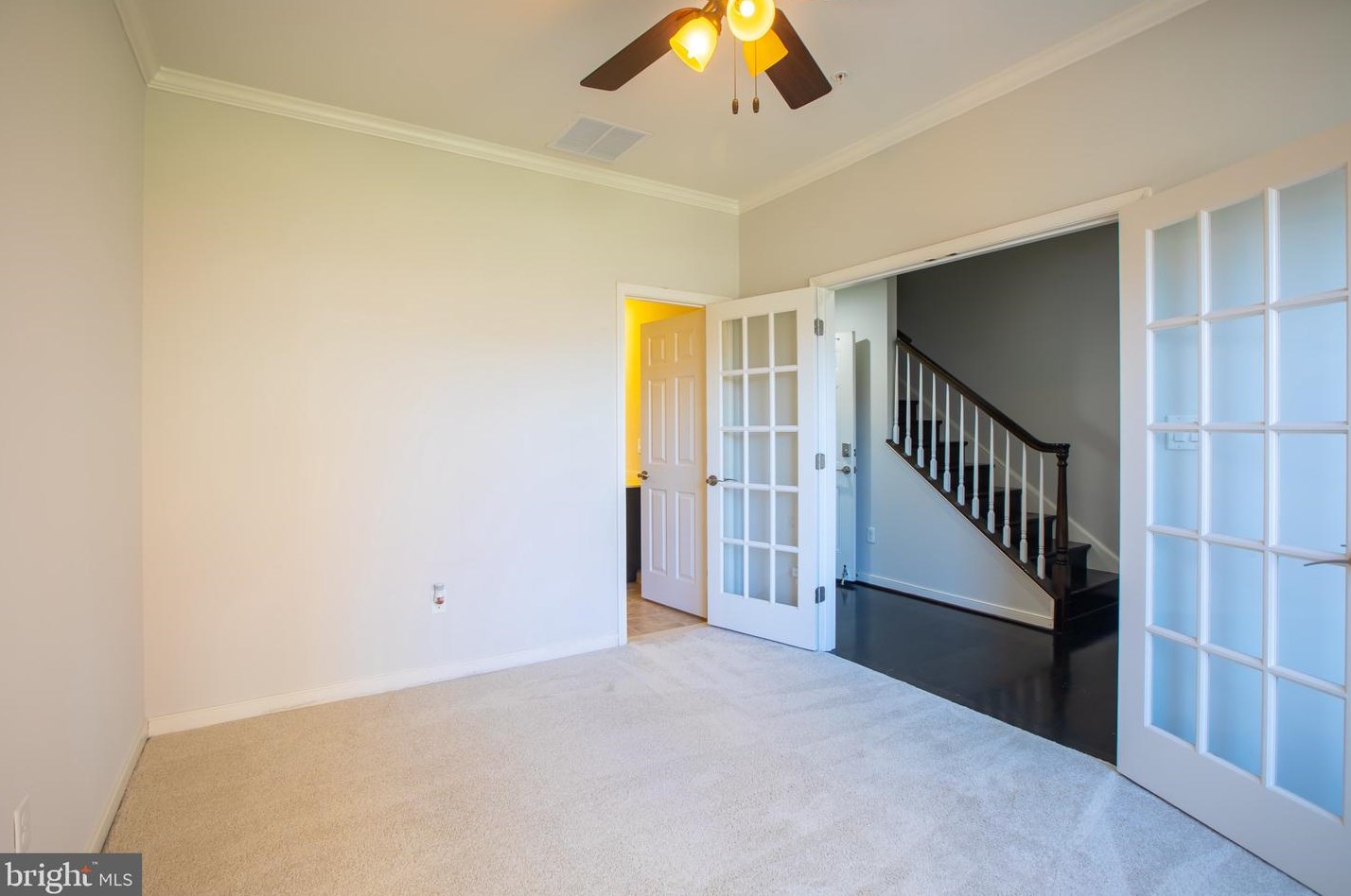 606 Cobbler Pl, Gaithersburg MD  20877-6358 exterior