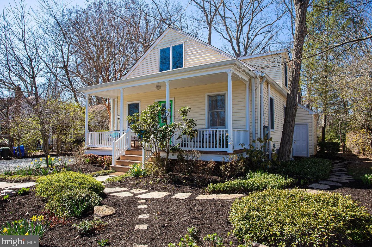 114 Ridge Rd, Washington Grove, MD 20880