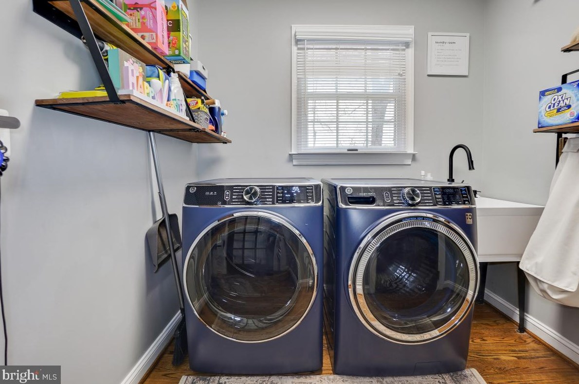 15321 Chinaberry St, Gaithersburg MD  20878-4704 exterior