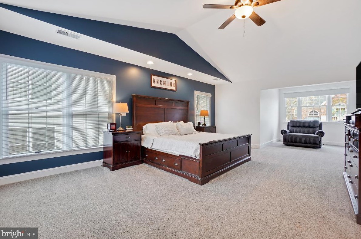 15321 Chinaberry St, Gaithersburg MD  20878-4704 exterior