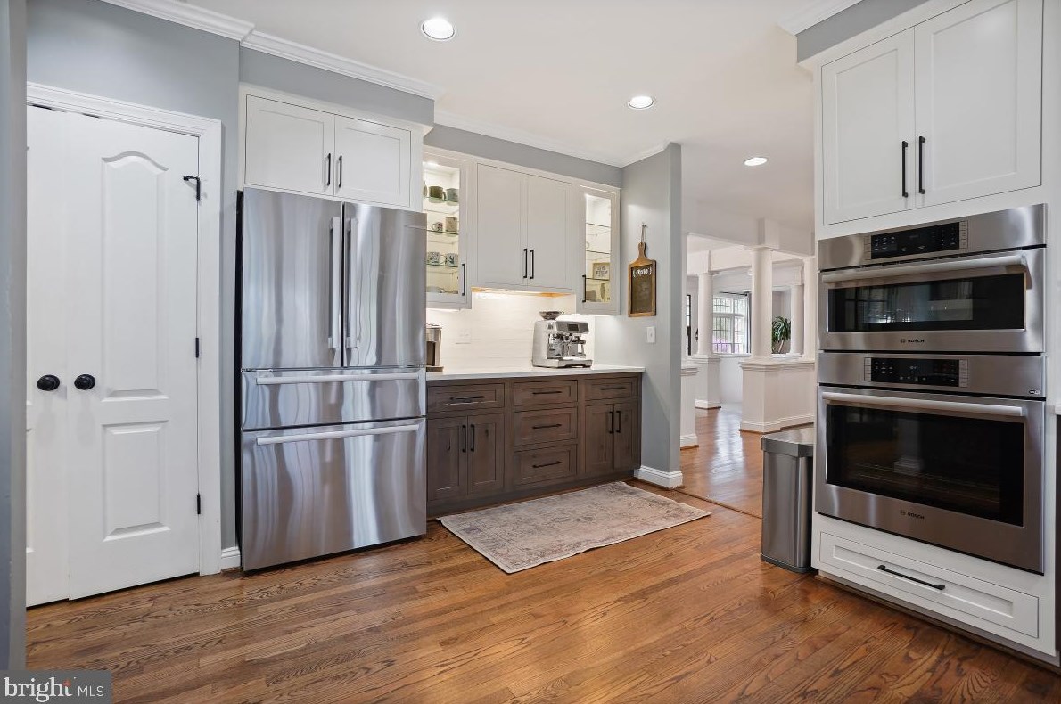 15321 Chinaberry St, Gaithersburg MD  20878-4704 exterior
