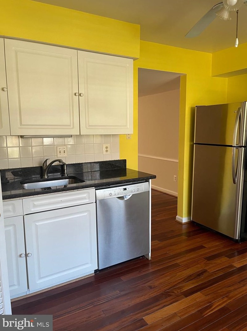 20219 Maple Leaf Ct, Gaithersburg MD  20886-1137 exterior