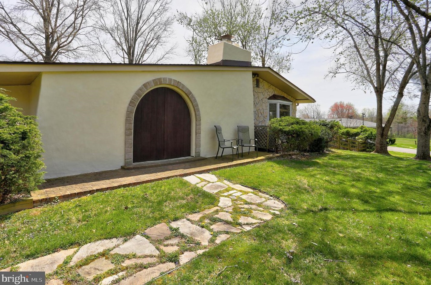 15609 Oursler Rd, Burtonsville, MD 20866
