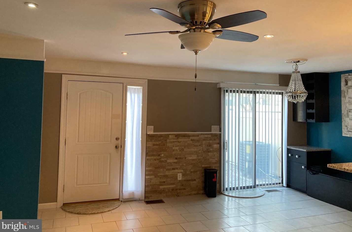 10283 Ridgeline Dr, Gaithersburg MD  20886-3009 exterior