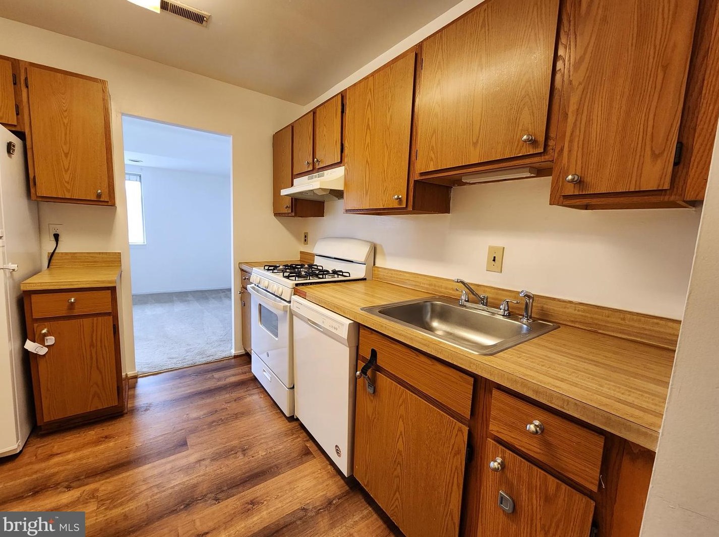 19423 Brassie Pl #304, Gaithersburg, MD 20886