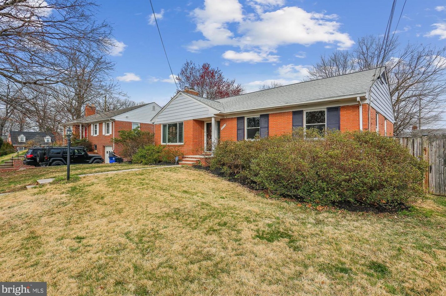 9713 Saxony Rd, Silver Spring, MD 20910