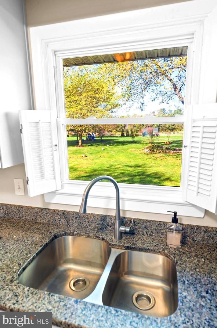 26304 Aiken Dr, Clarksburg MD  20871-9634 exterior