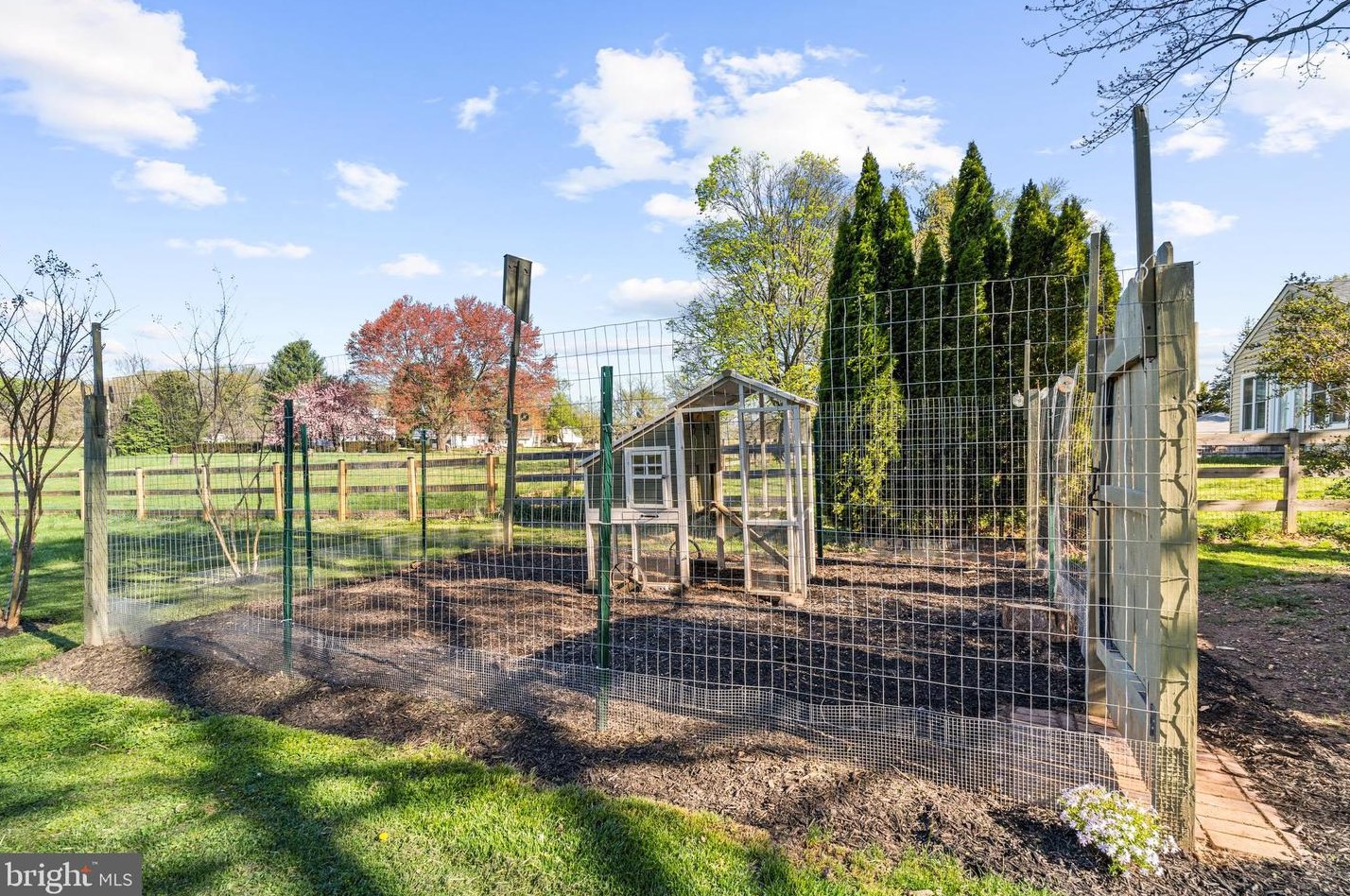 26304 Aiken Dr, Clarksburg MD  20871-9634 exterior