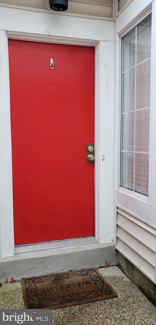 9830 Islandside Dr, Gaithersburg MD  20886-4210 exterior