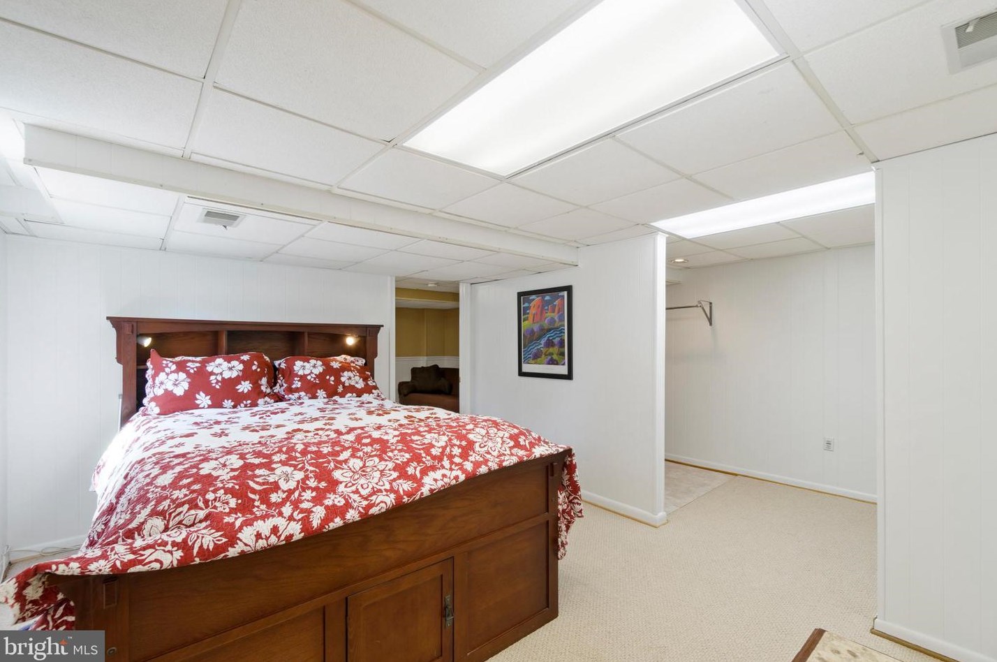 215 Hutton St, Gaithersburg MD  20877-2055 exterior