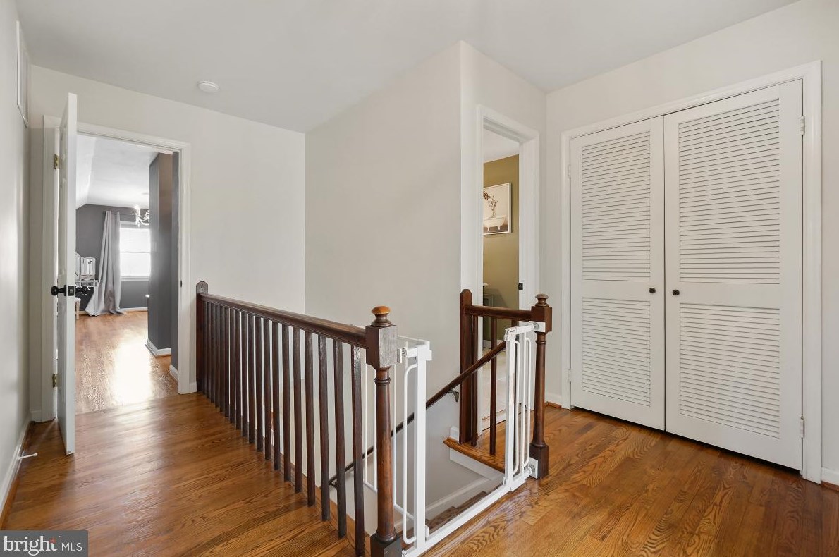 16709 Chestnut St, Gaithersburg MD  20877-1212 exterior