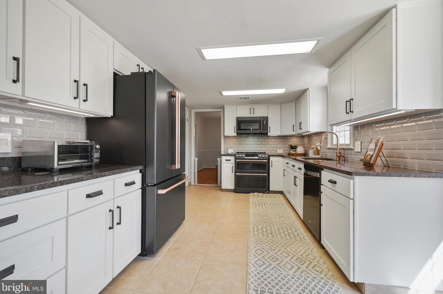 16709 Chestnut St, Gaithersburg MD  20877-1212 exterior
