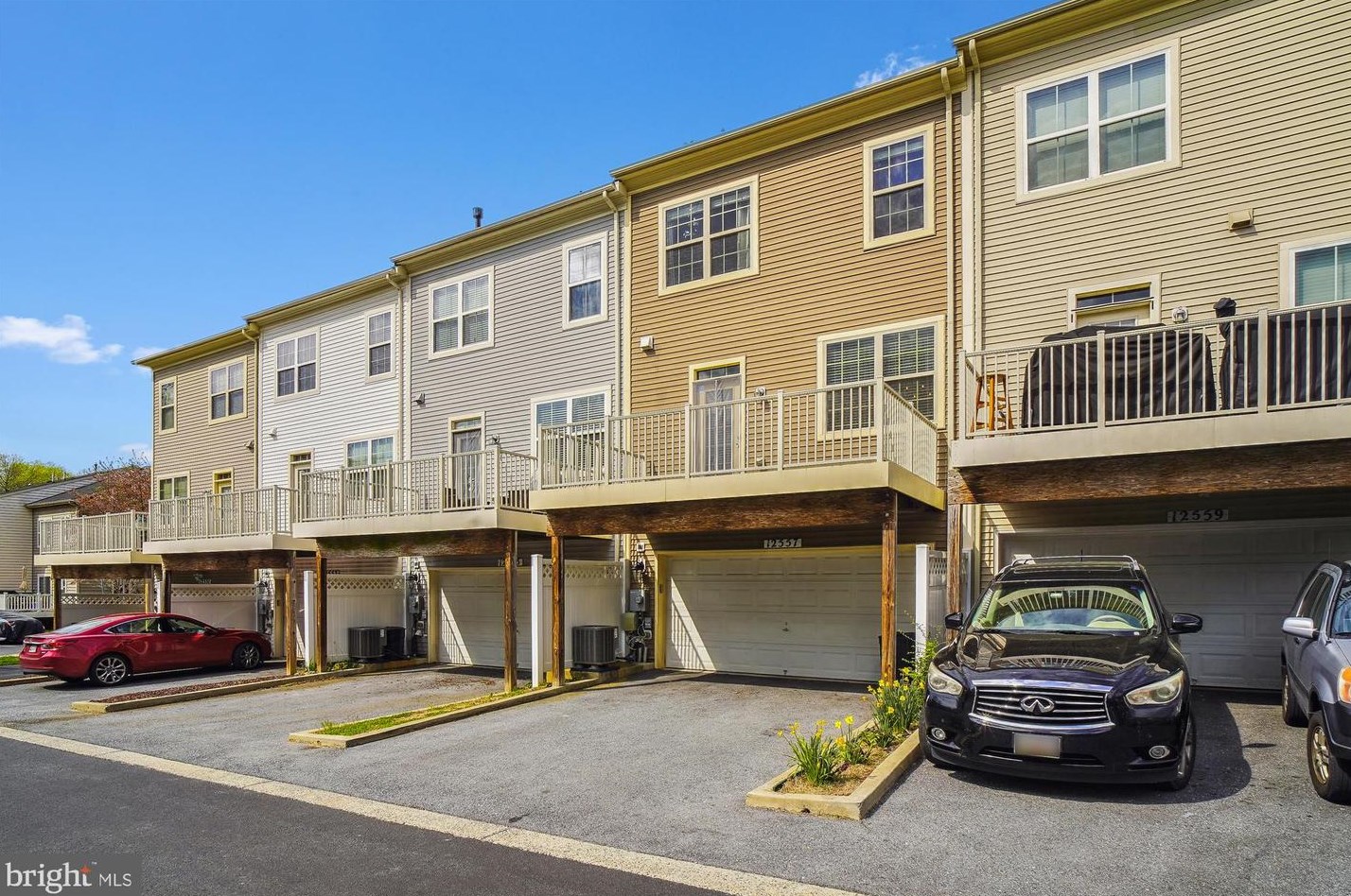 12557 Horseshoe Bend Cir, Clarksburg MD  20871-9481 exterior