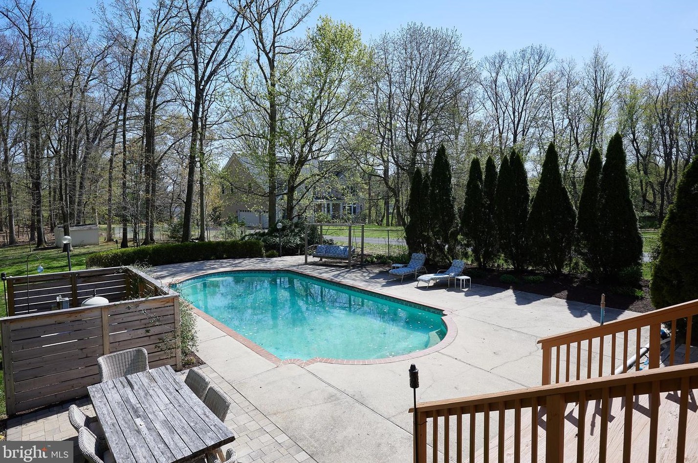 13324 Darnestown Rd, Gaithersburg MD  20878-3510 exterior