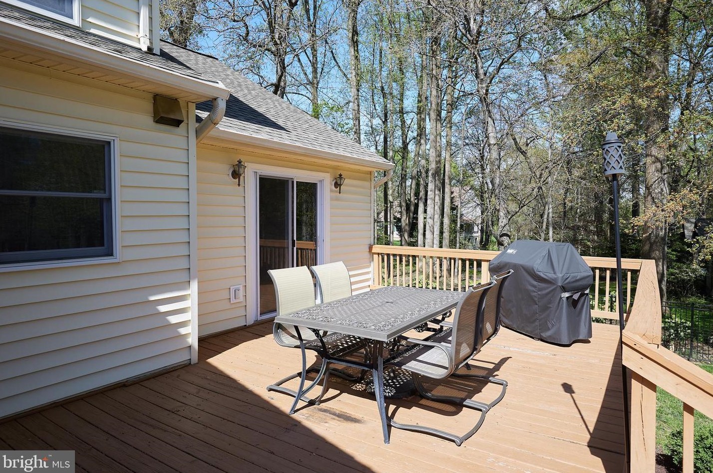 13324 Darnestown Rd, Gaithersburg MD  20878-3510 exterior