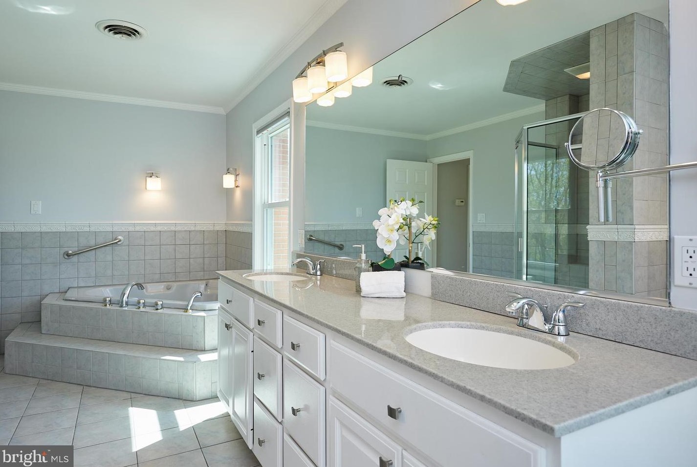 13324 Darnestown Rd, Gaithersburg MD  20878-3510 exterior