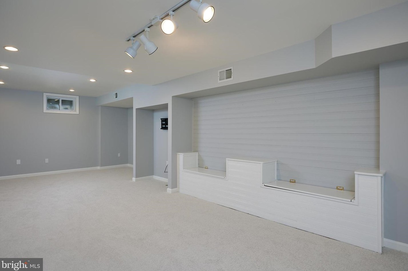 13324 Darnestown Rd, Gaithersburg MD  20878-3510 exterior