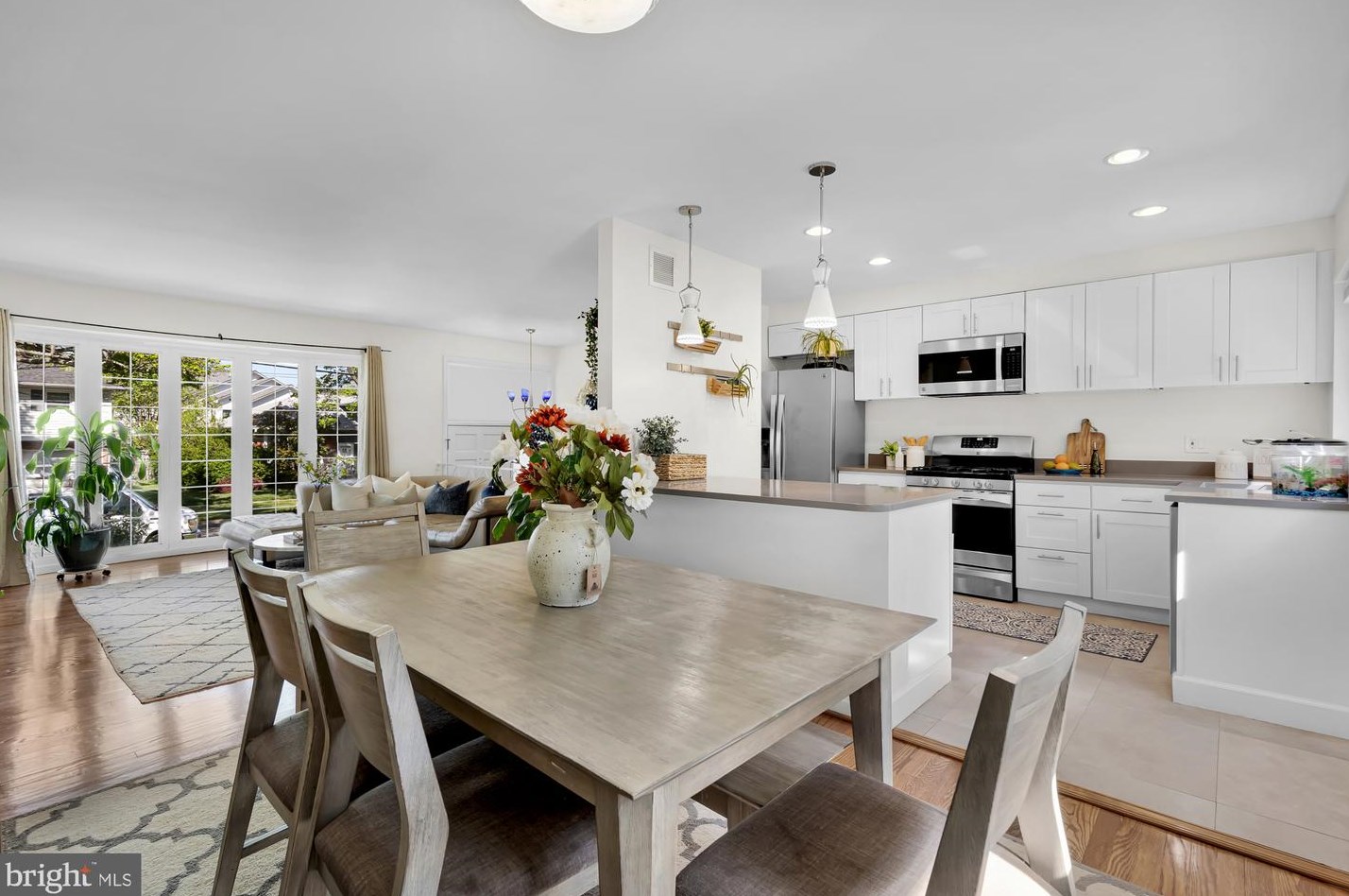 8621 Hempstead Ave, Bethesda, MD 20817-6711