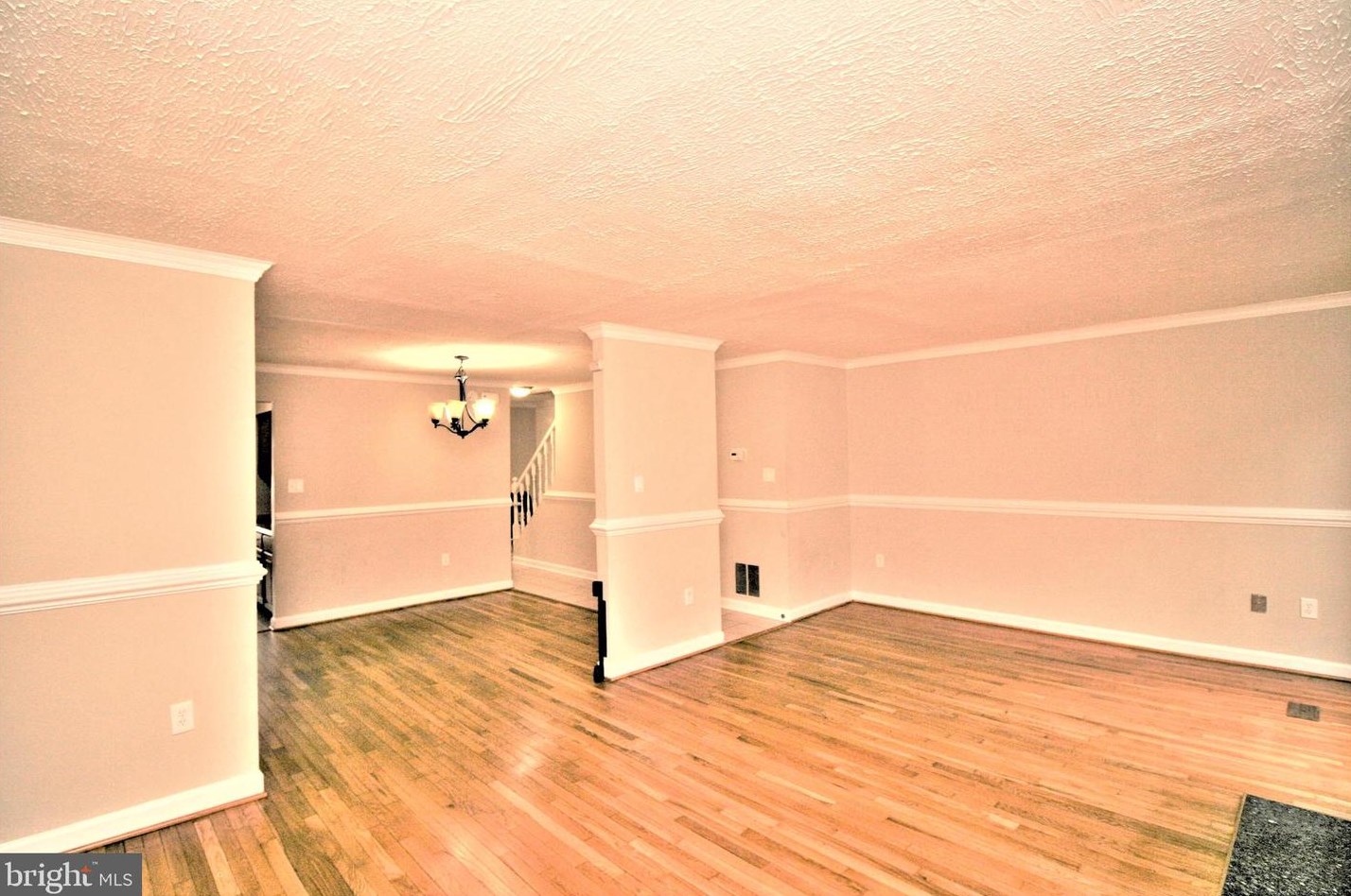 118 Middle Point Ct, Gaithersburg, MD 20877