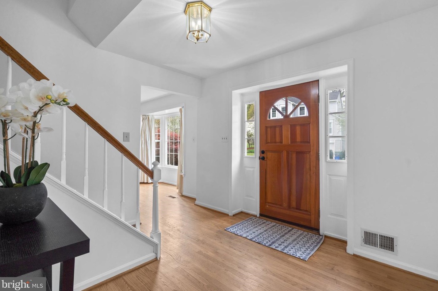 9832 Mainsail Dr, Gaithersburg, MD 20879-1139