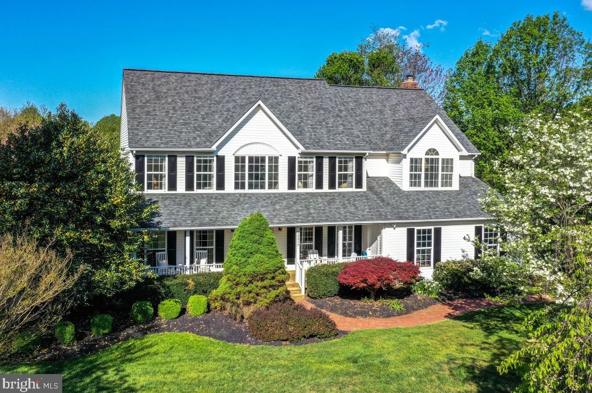24216 Clematis Dr, Gaithersburg, MD 20882-3819