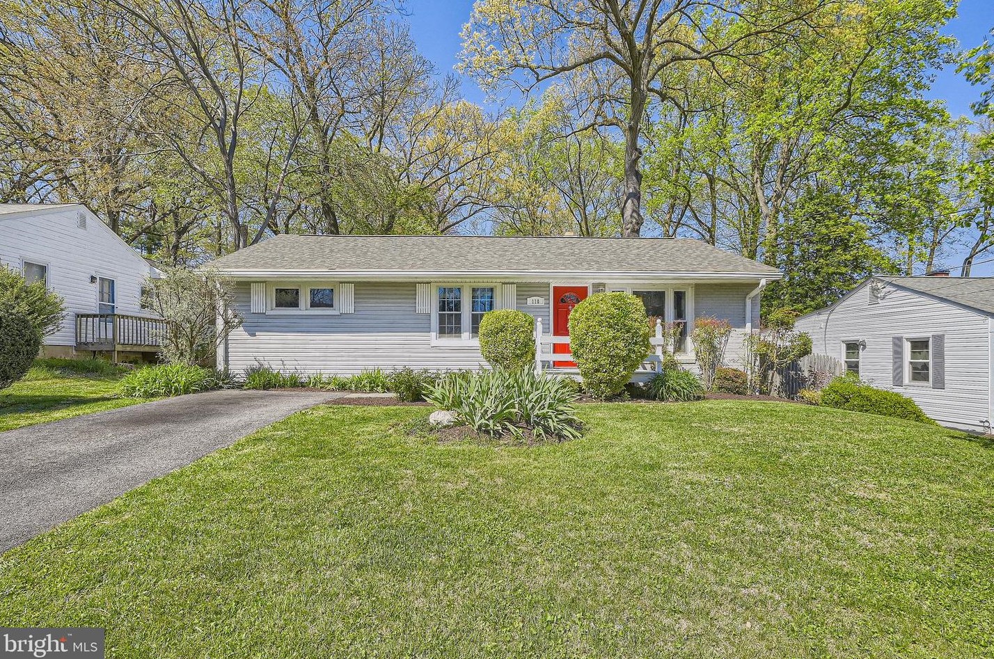 110 Tulip Dr, Gaithersburg, MD 20877-2029