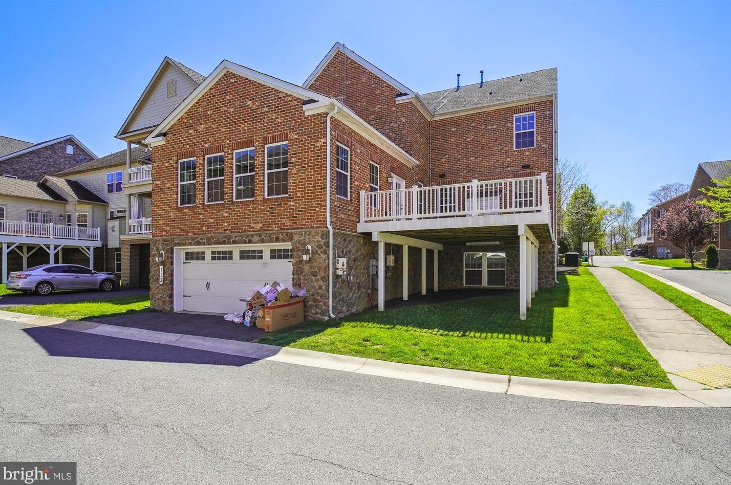113 Forest Preserve Dr, Gaithersburg, MD 20878-4028