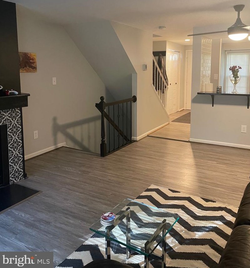 20541 Strath Haven Dr, Gaithersburg MD  20886-4061 exterior