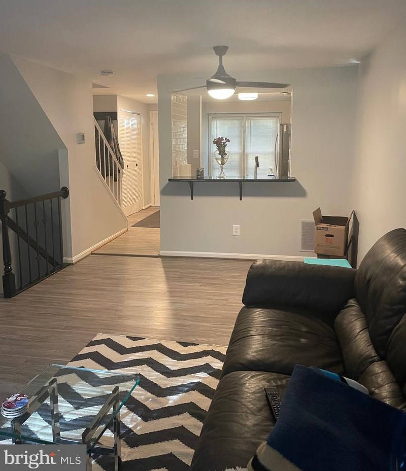 20541 Strath Haven Dr, Gaithersburg MD  20886-4061 exterior