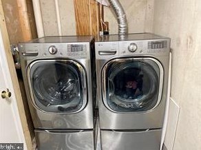 20541 Strath Haven Dr, Gaithersburg MD  20886-4061 exterior