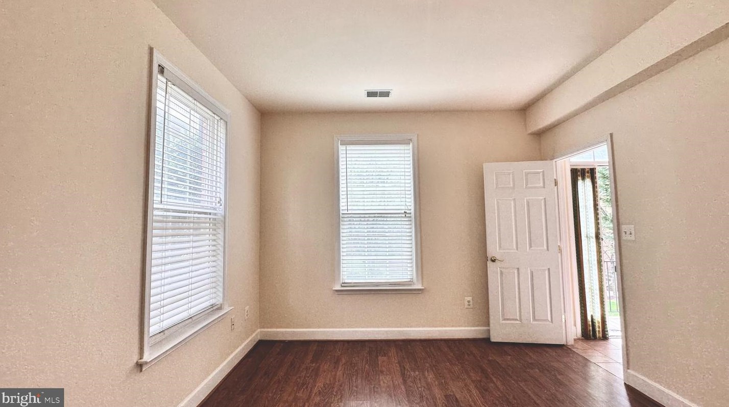 559 Pelican Ave, Gaithersburg MD  20877-2972 exterior