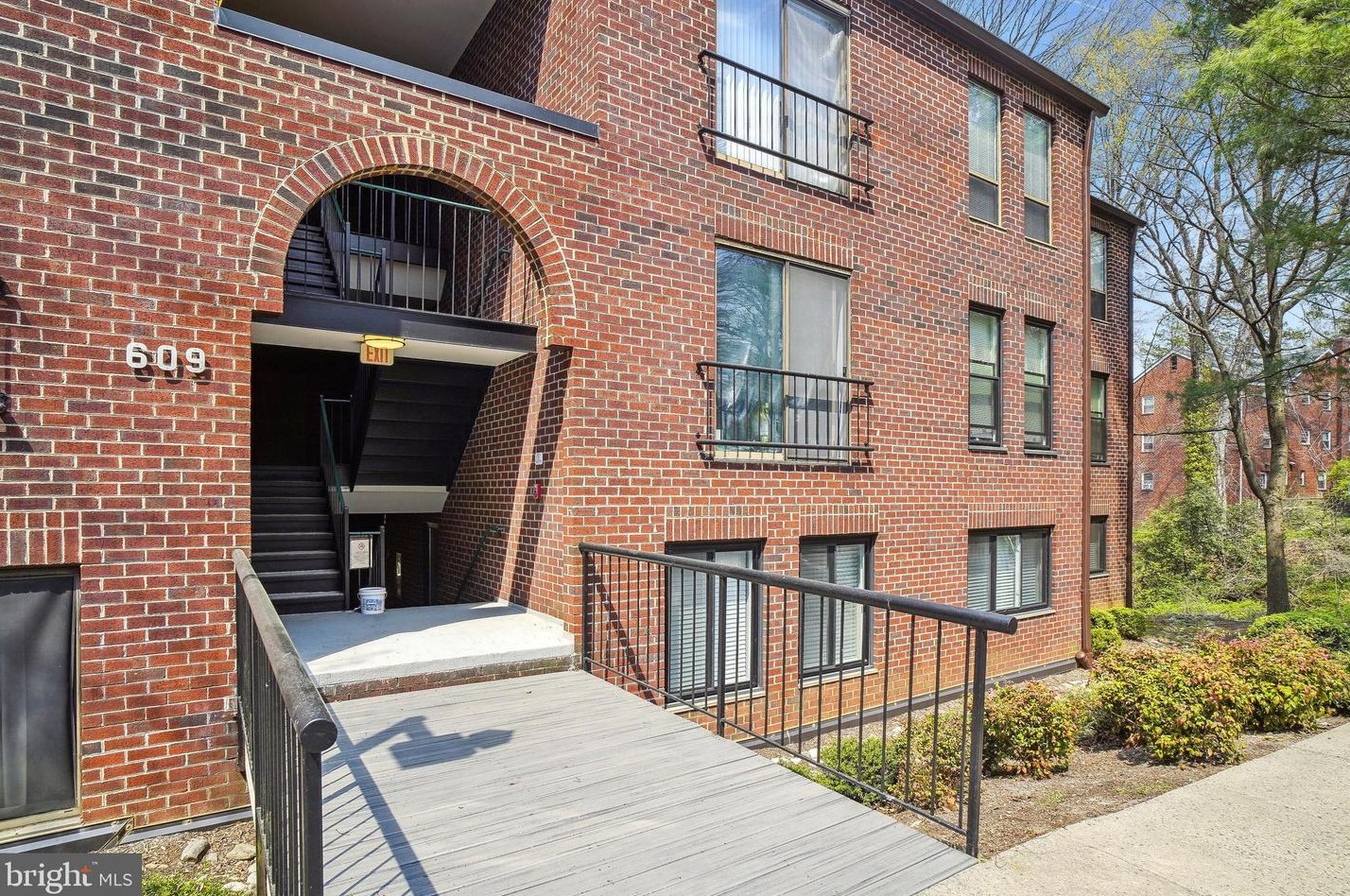 609 Hudson Ave #126, Silver Spring, MD 20912