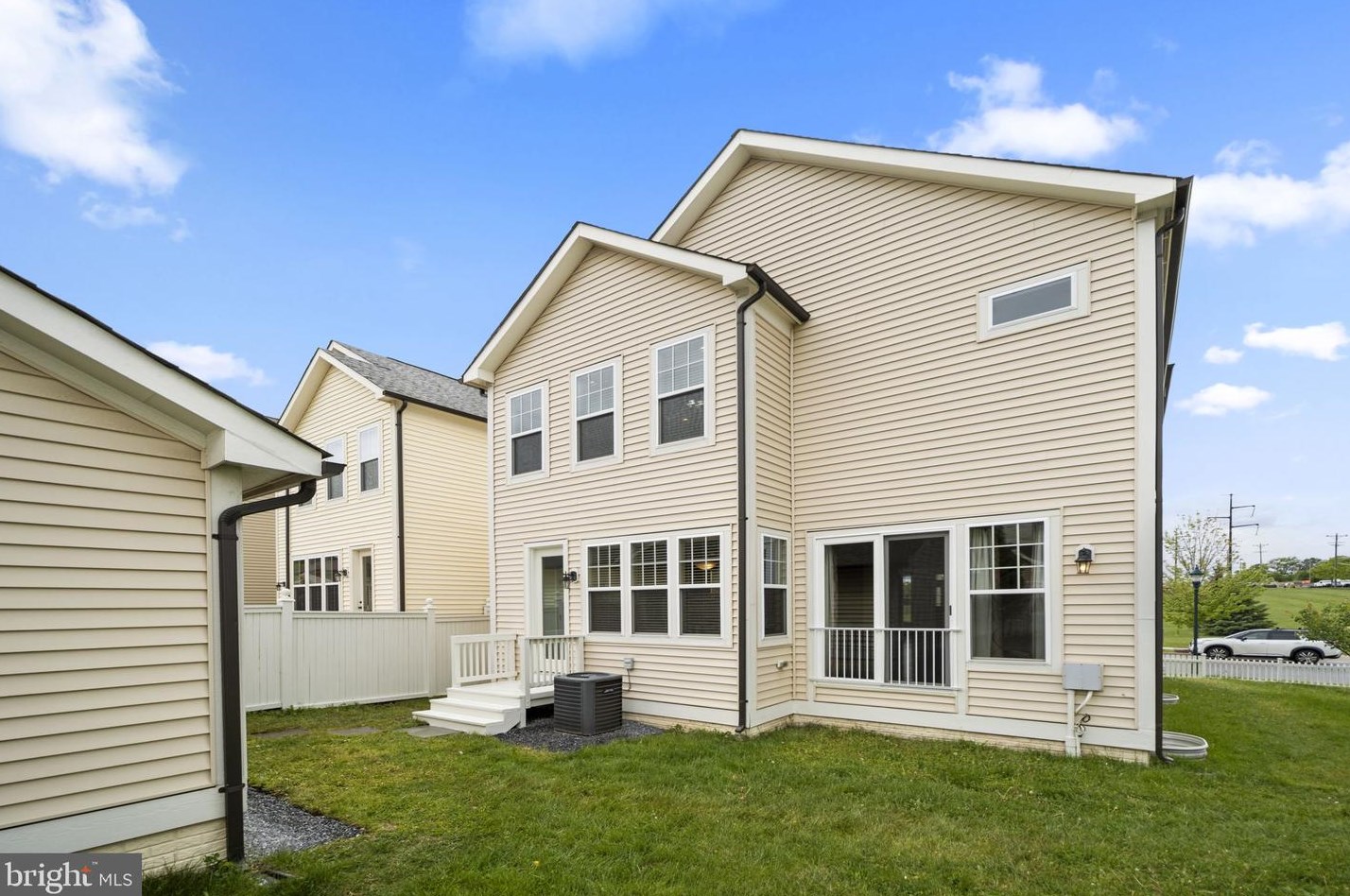 23963 Burdette Forest Rd, Clarksburg MD  20871-4420 exterior