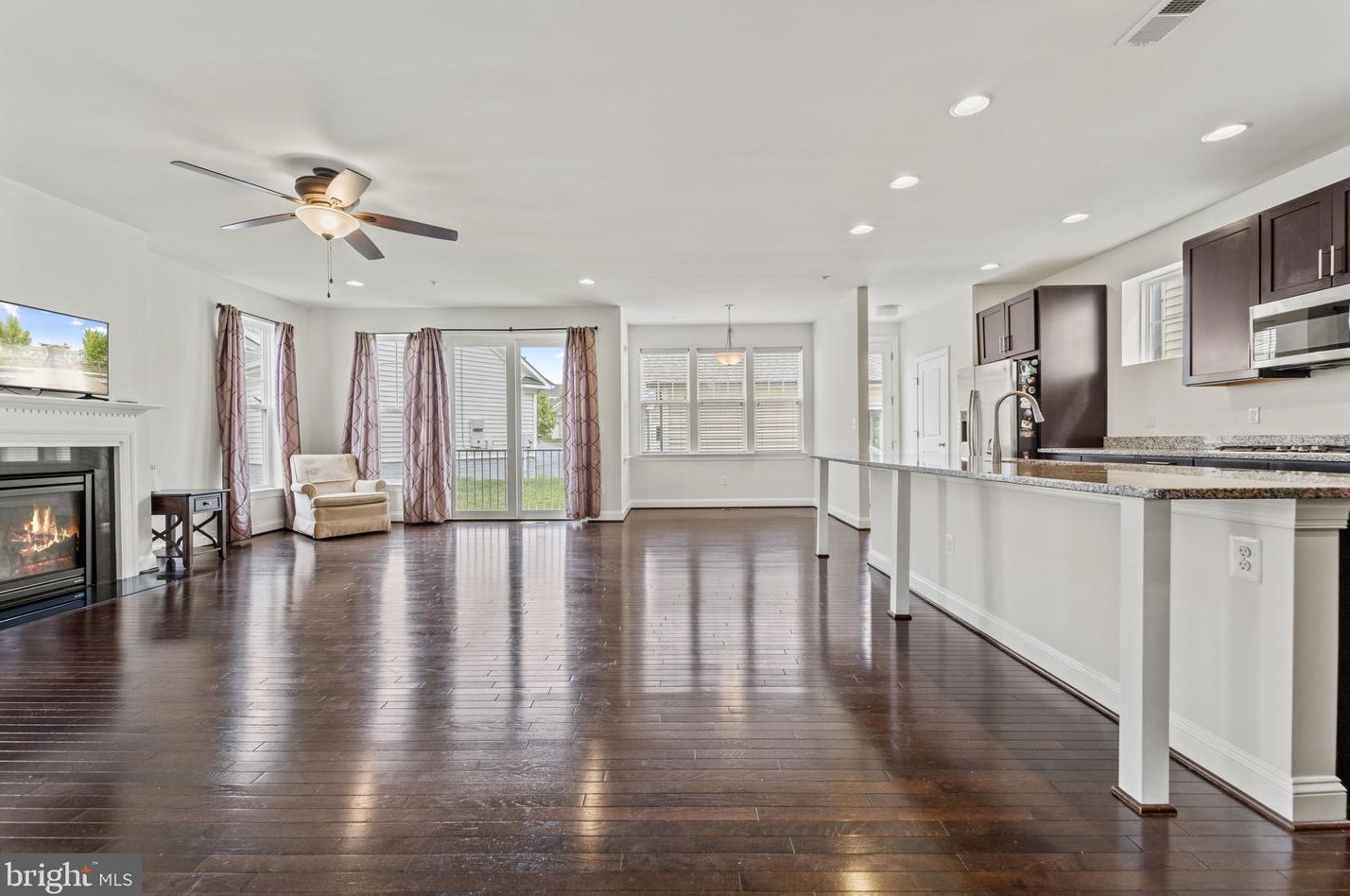 23963 Burdette Forest Rd, Clarksburg MD  20871-4420 exterior