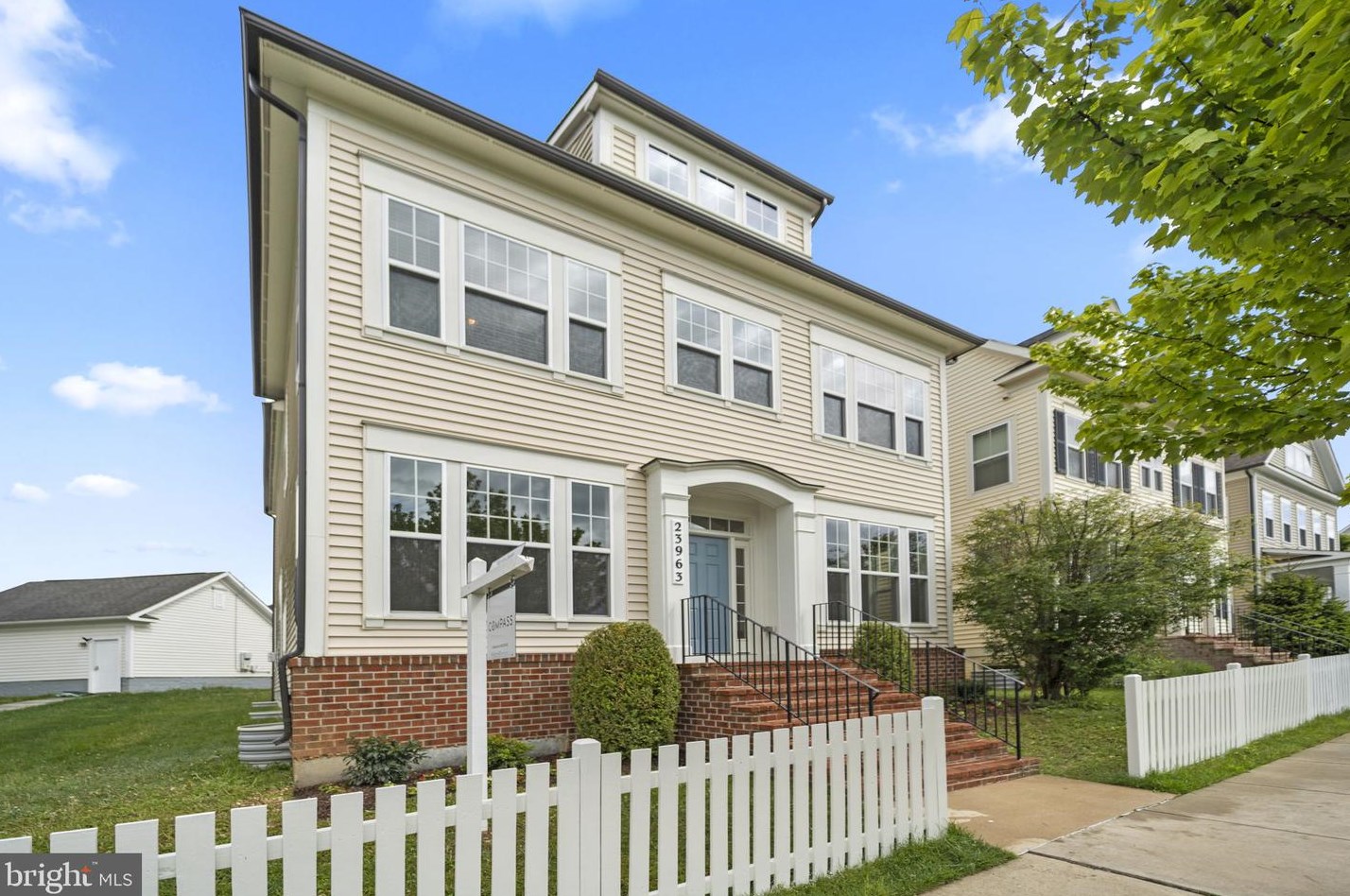 23963 Burdette Forest Rd, Clarksburg MD  20871-4420 exterior