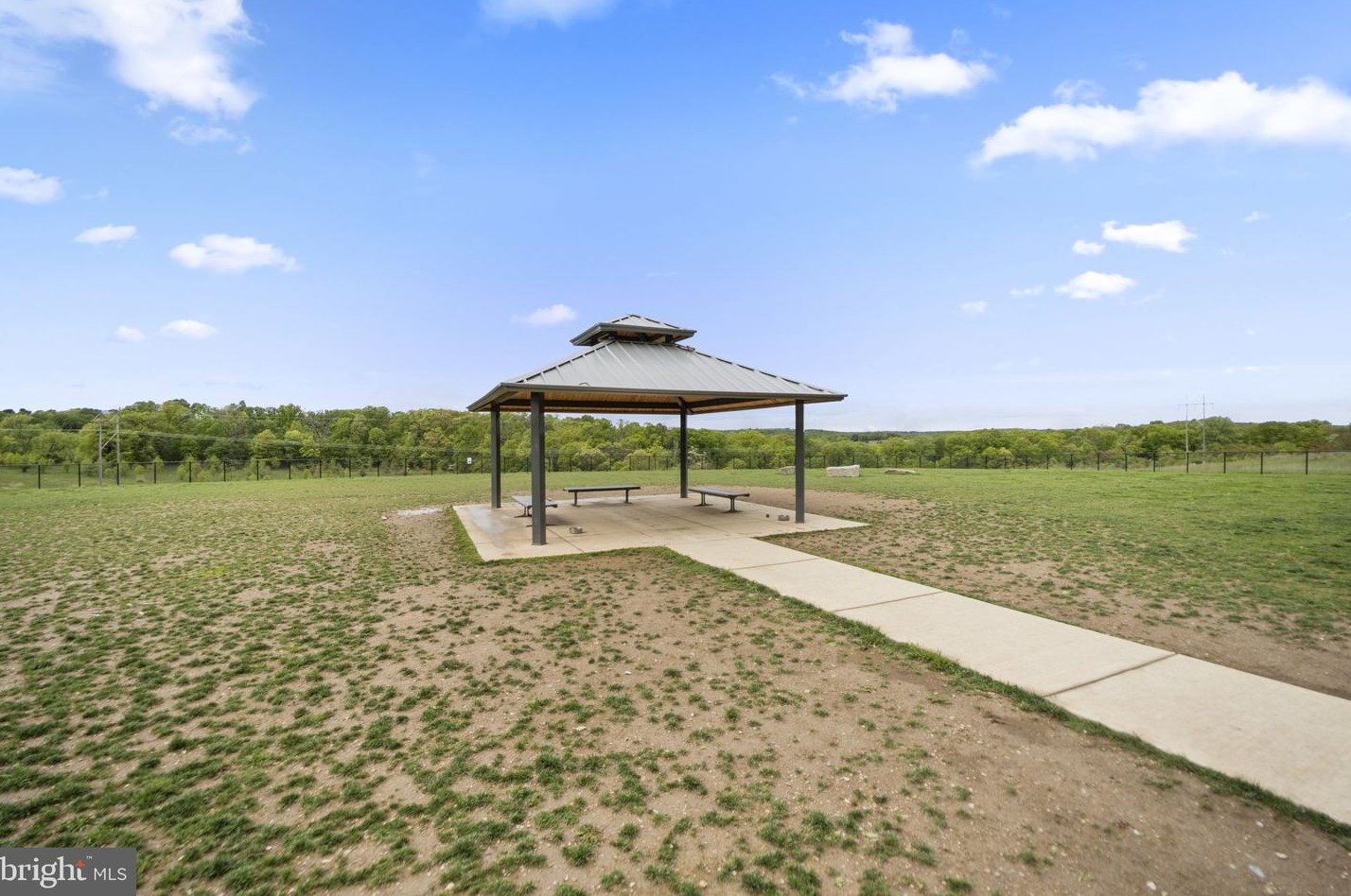 23963 Burdette Forest Rd, Clarksburg MD  20871-4420 exterior