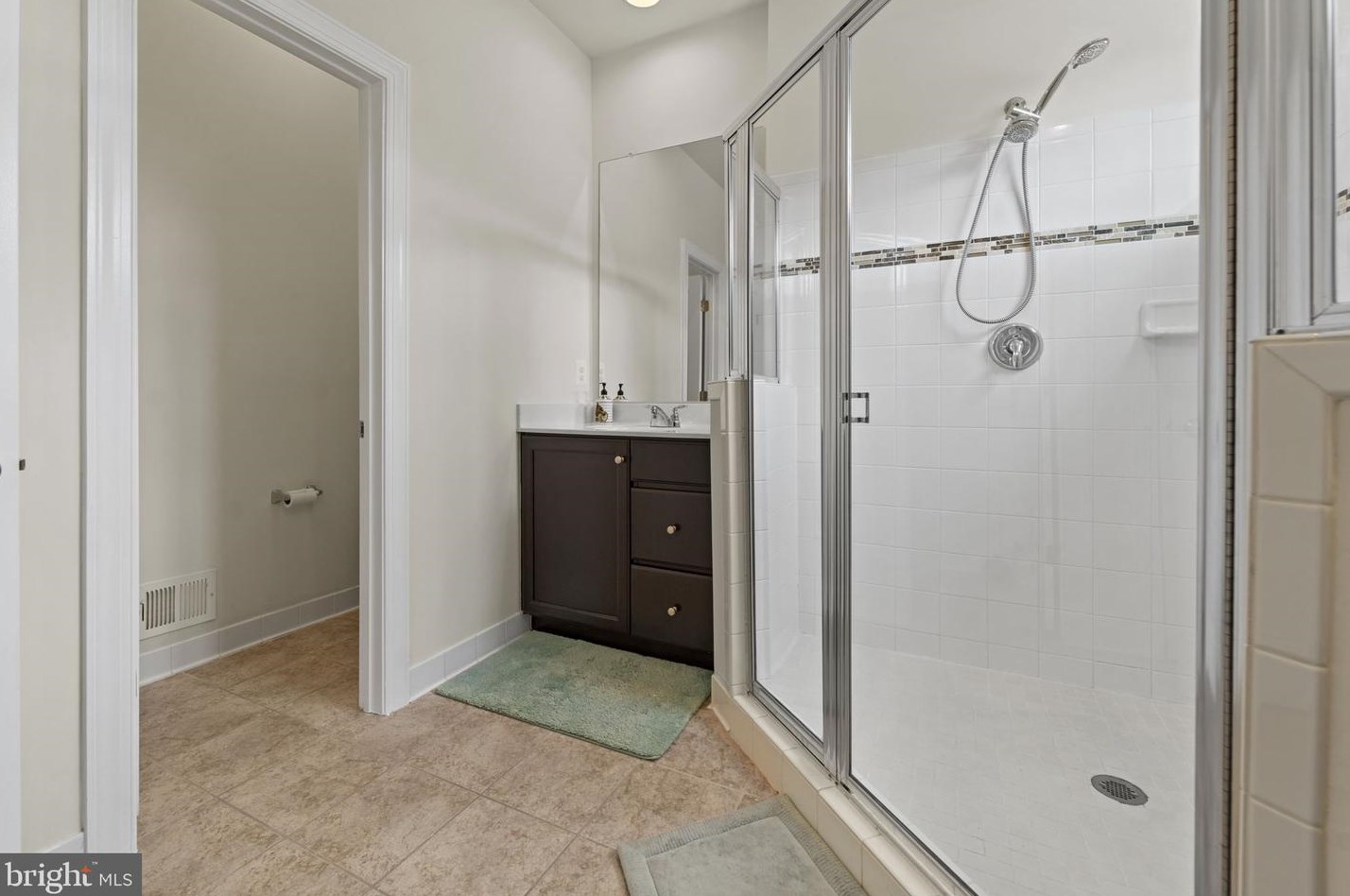 23963 Burdette Forest Rd, Clarksburg MD  20871-4420 exterior