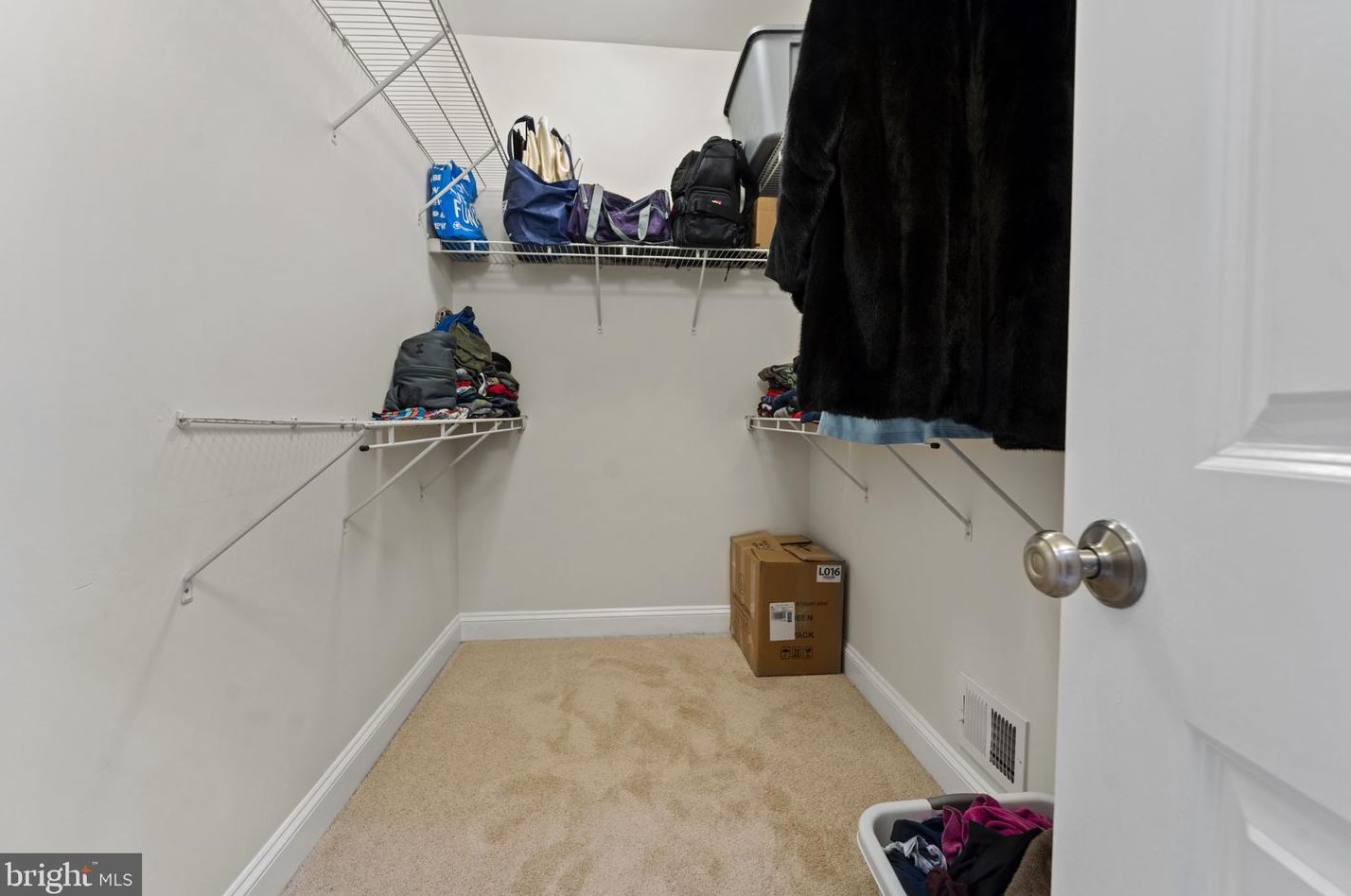 23963 Burdette Forest Rd, Clarksburg MD  20871-4420 exterior