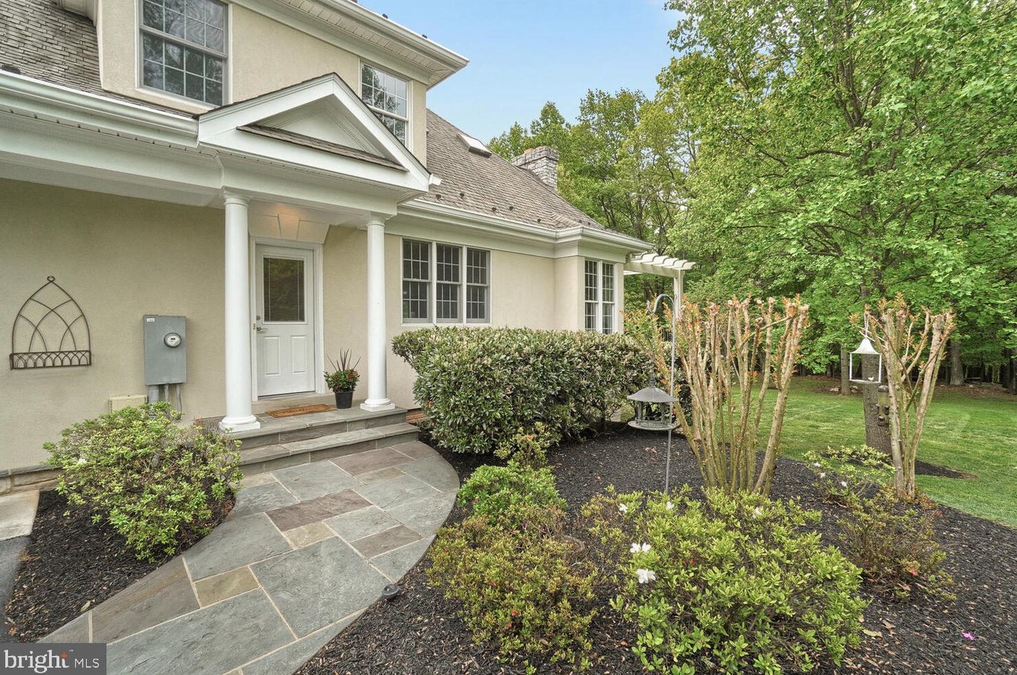 24516 Hanson Rd, Gaithersburg MD 20882-3504 exterior