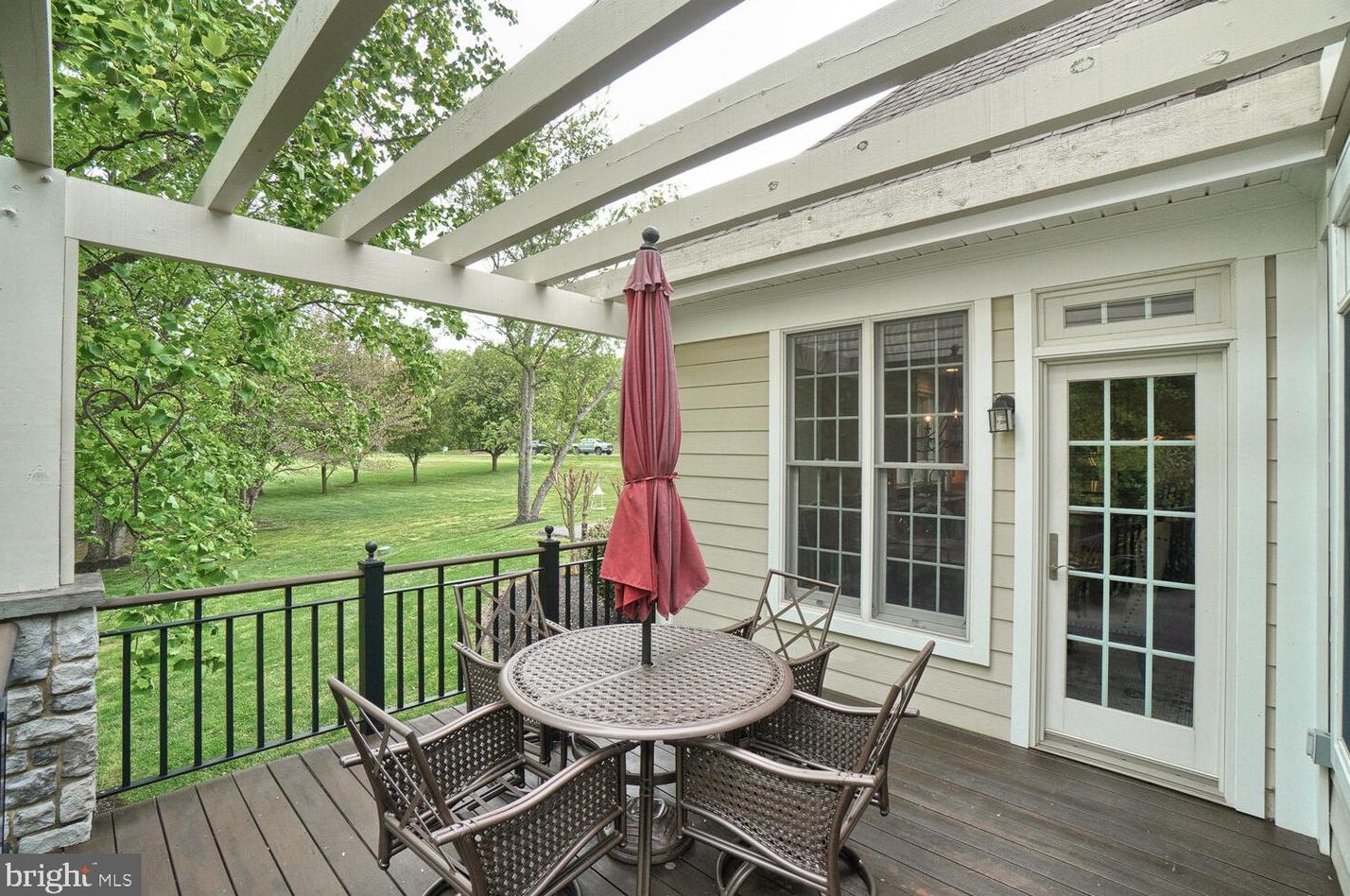 24516 Hanson Rd, Gaithersburg MD 20882-3504 exterior